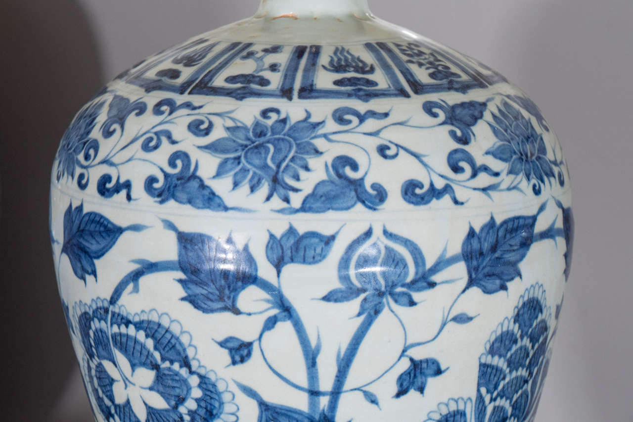 Pair of Chinese Blue and White Meiping Vases, Wired as Lamps In Excellent Condition In New York, NY
