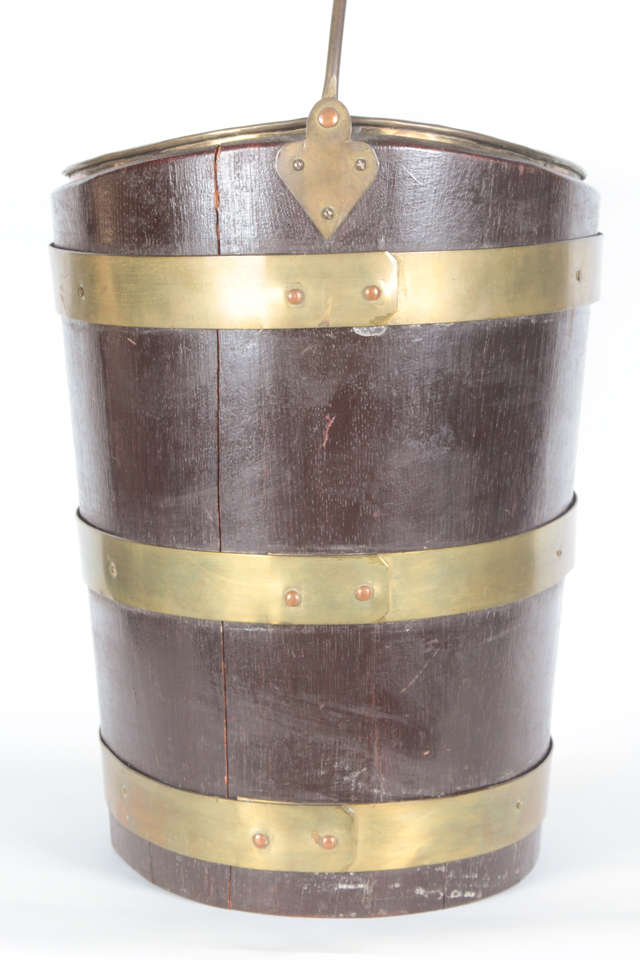 19th Century Brass Bound Coal Bucket In Good Condition For Sale In Toronto, ON
