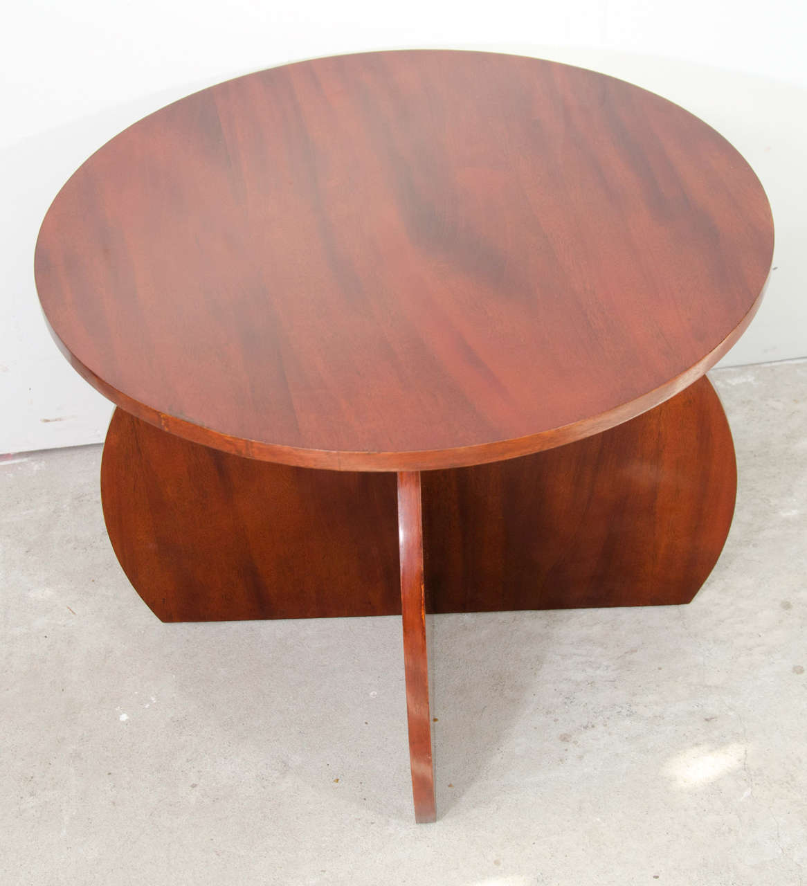 Pair of French  Art Deco Side Tables In Excellent Condition For Sale In New York, NY