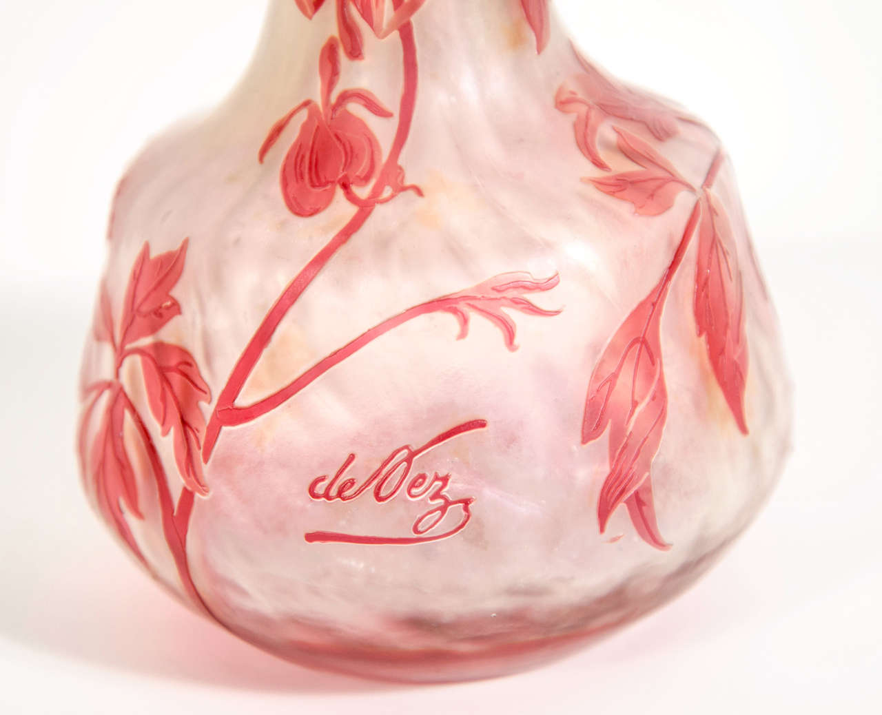 Art Nouveau Vermilion Wisteria Etched Glass Cameo Vase signed by Devez 3
