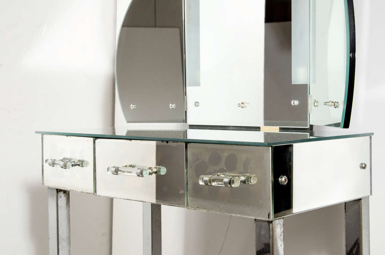 Gorgeous 1940's Hollywood Illuminating Mirrored Vanity at 1stDibs