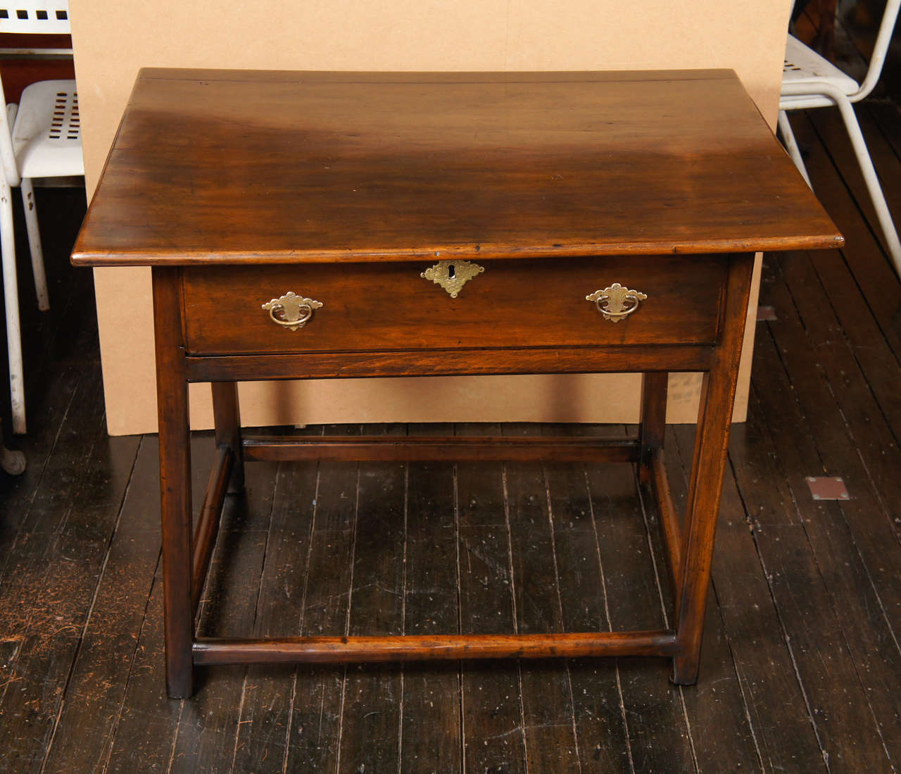 Diminutive American Queen Anne Period Stand