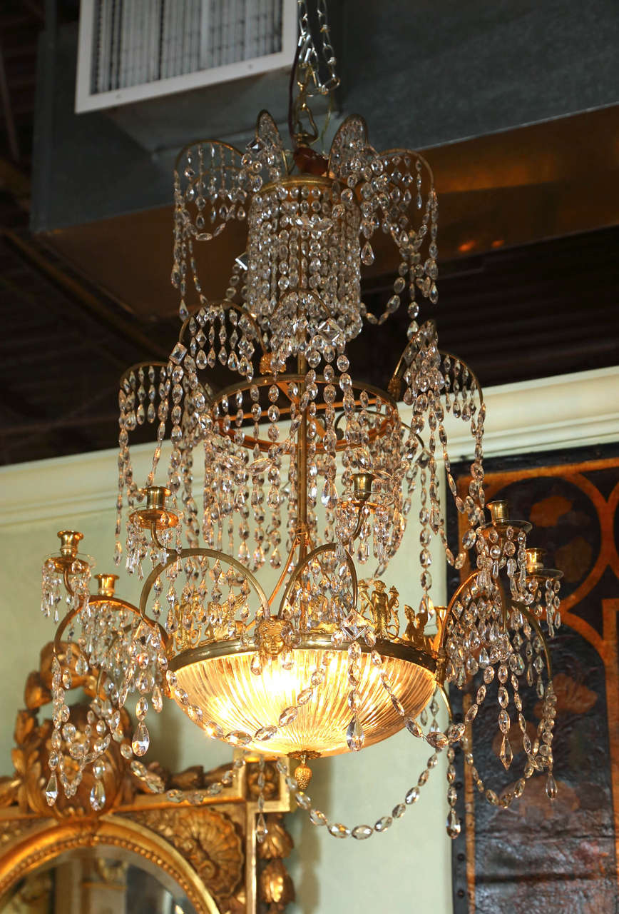 Neoclassico Lampadario neoclassico Dore in bronzo e cristallo in vendita