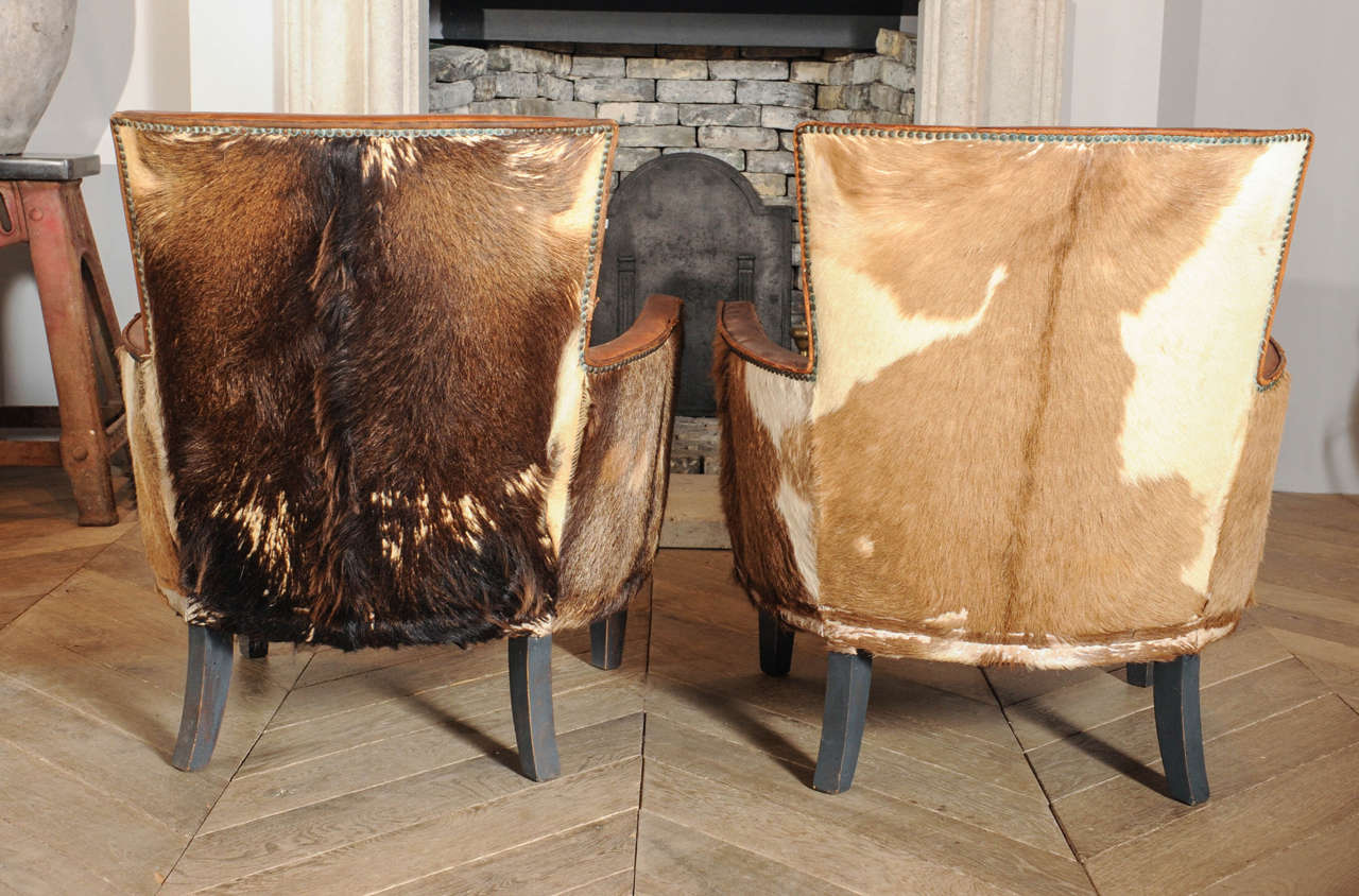 Pair of 1910s-1920s Boar Skin Armchairs 2