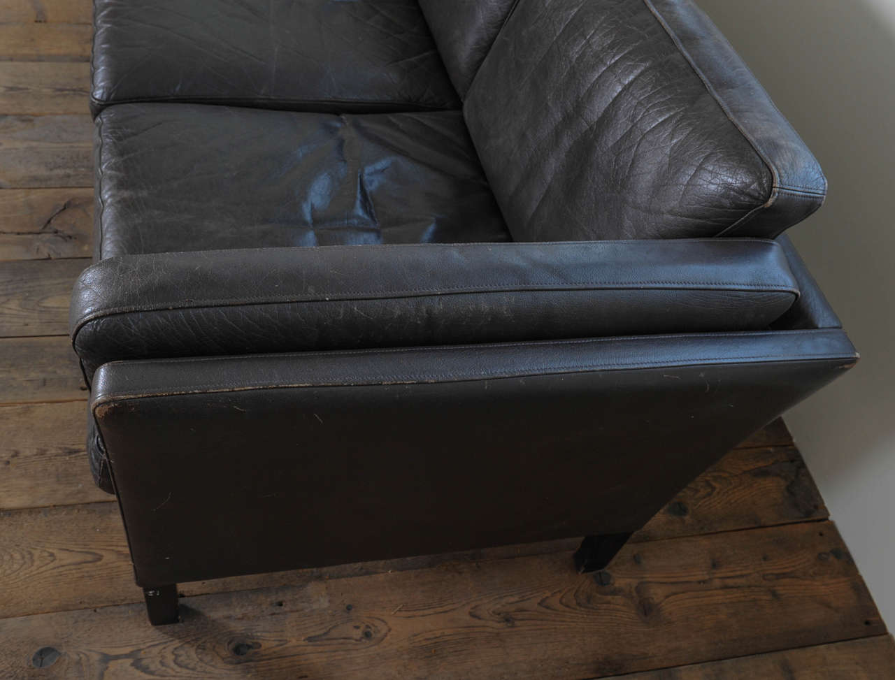 1960s Danish Three-Seat Vintage Design Sofa with Black Leather Upholstered In Fair Condition In Baambrugge, NL