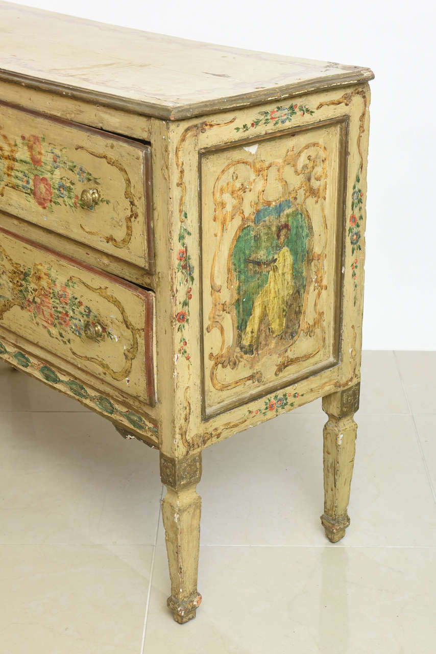 Italian Neoclassic Painted an Parcel-Gilt Two-Drawer Commode, Piedmontese For Sale 1