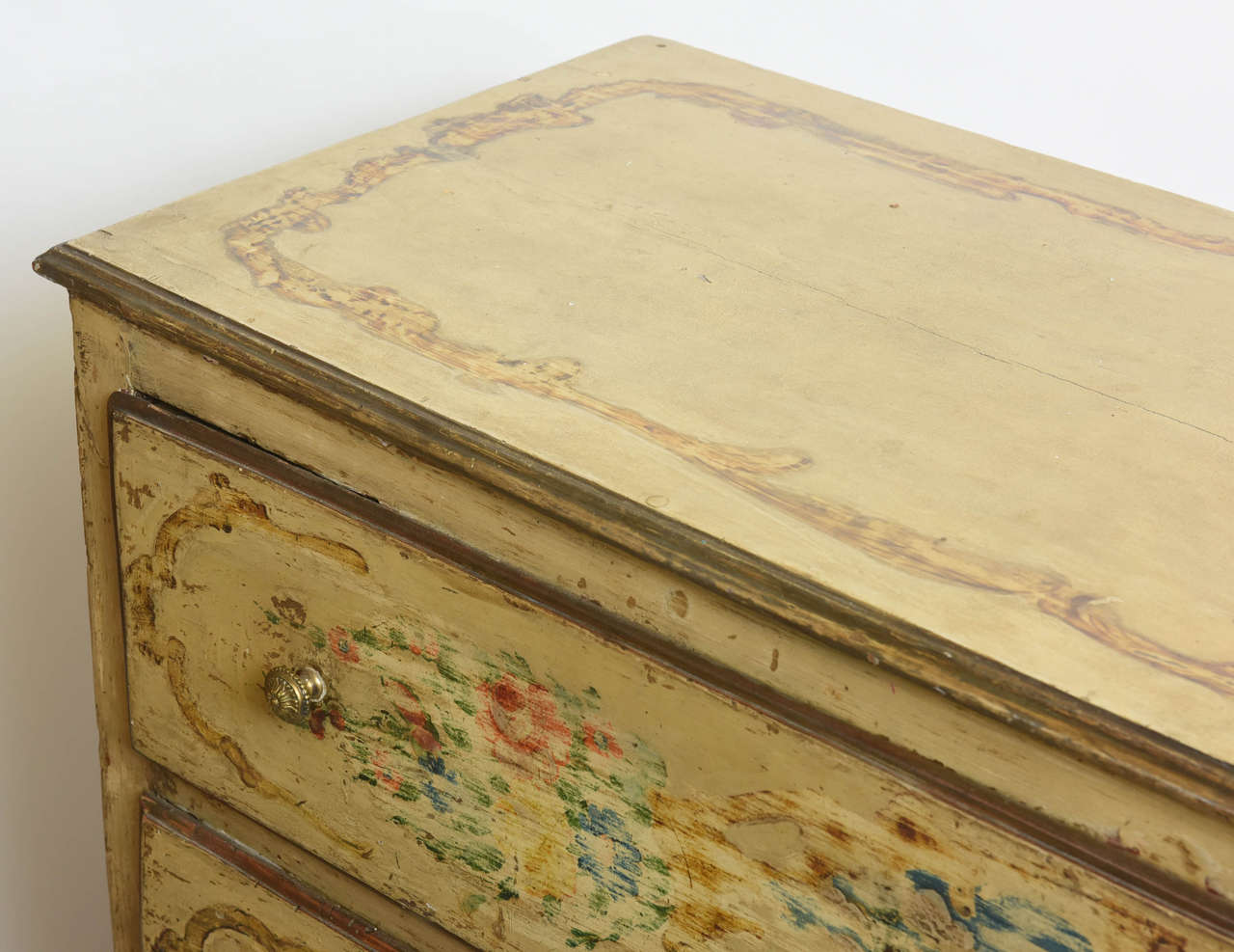 Italian Neoclassic Painted an Parcel-Gilt Two-Drawer Commode, Piedmontese For Sale 2