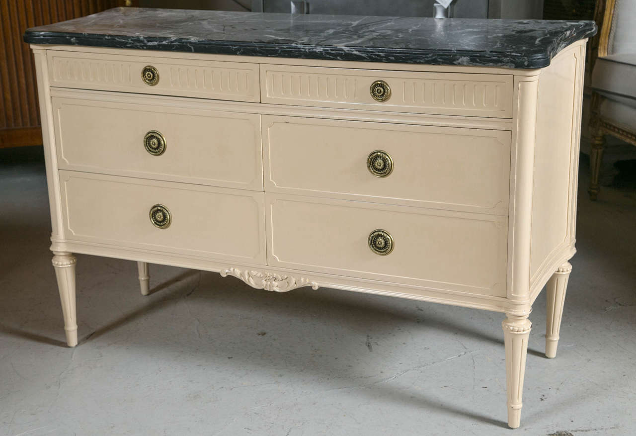 Painted French Louis XVI Style Polychrome Commode Dresser Marble Top Circa 1960s In Good Condition In Stamford, CT
