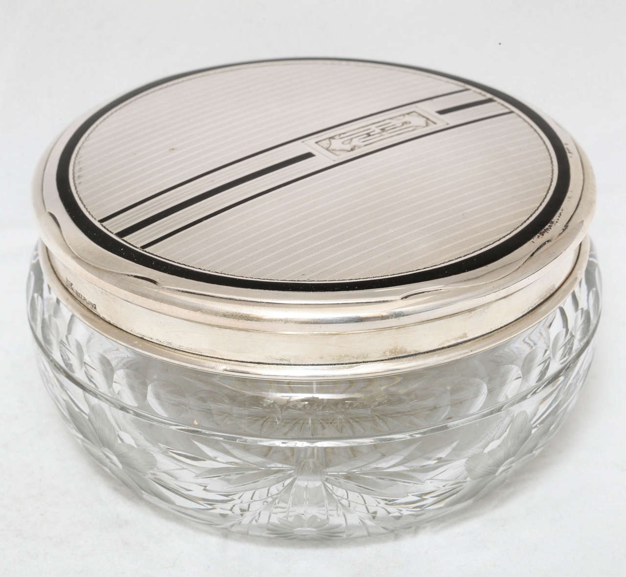 Lovely, Art Deco, sterling silver-mounted powder jar, Foster and Bailey, providence, Rhode Island, circa 1920s-1930s. Sterling silver lid is 