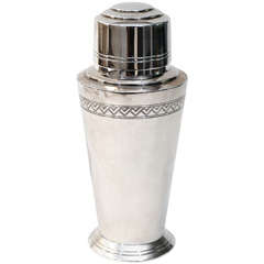 Cocktail shaker by Keith Murray for Mappin and Webb