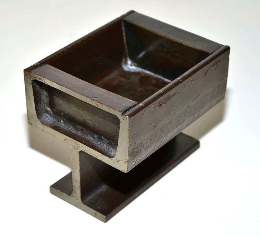 Putrelle containers in iron sections hand made by Danese circa 1958, Enzo Mari designer. Very small first original production.
Metal Danese tag underside.Between art and design.