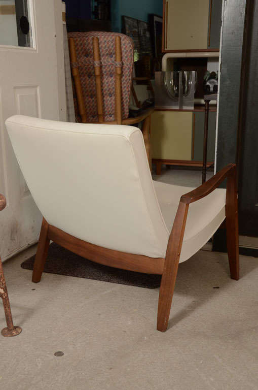 Mid-20th Century Pair of Baughman Chairs