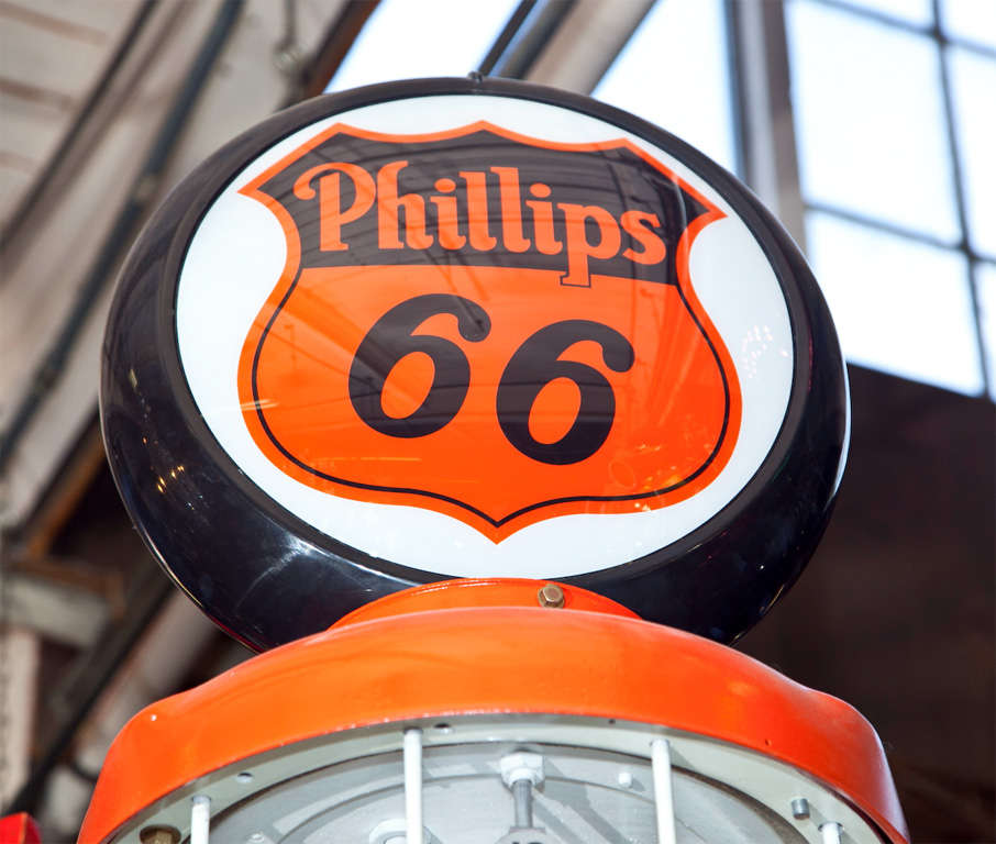 1920s gas pump
