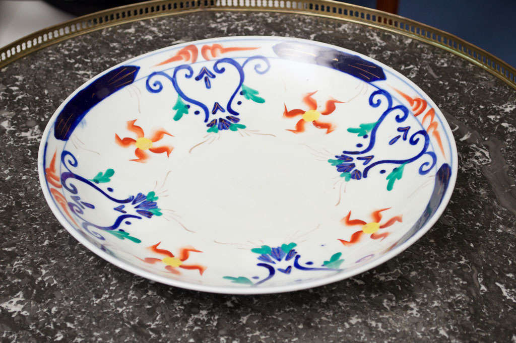 English Large Aesthetic Movement Style Polychrome Ceramic Charger For Sale