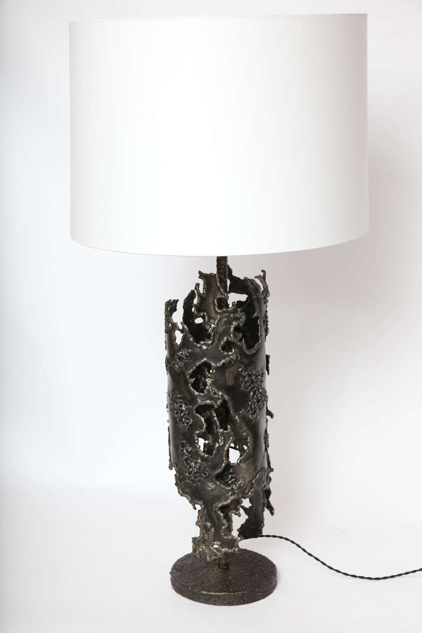 Mid-20th Century An Italian 1950's Brutalist metal Table Lamp signed Fantoni