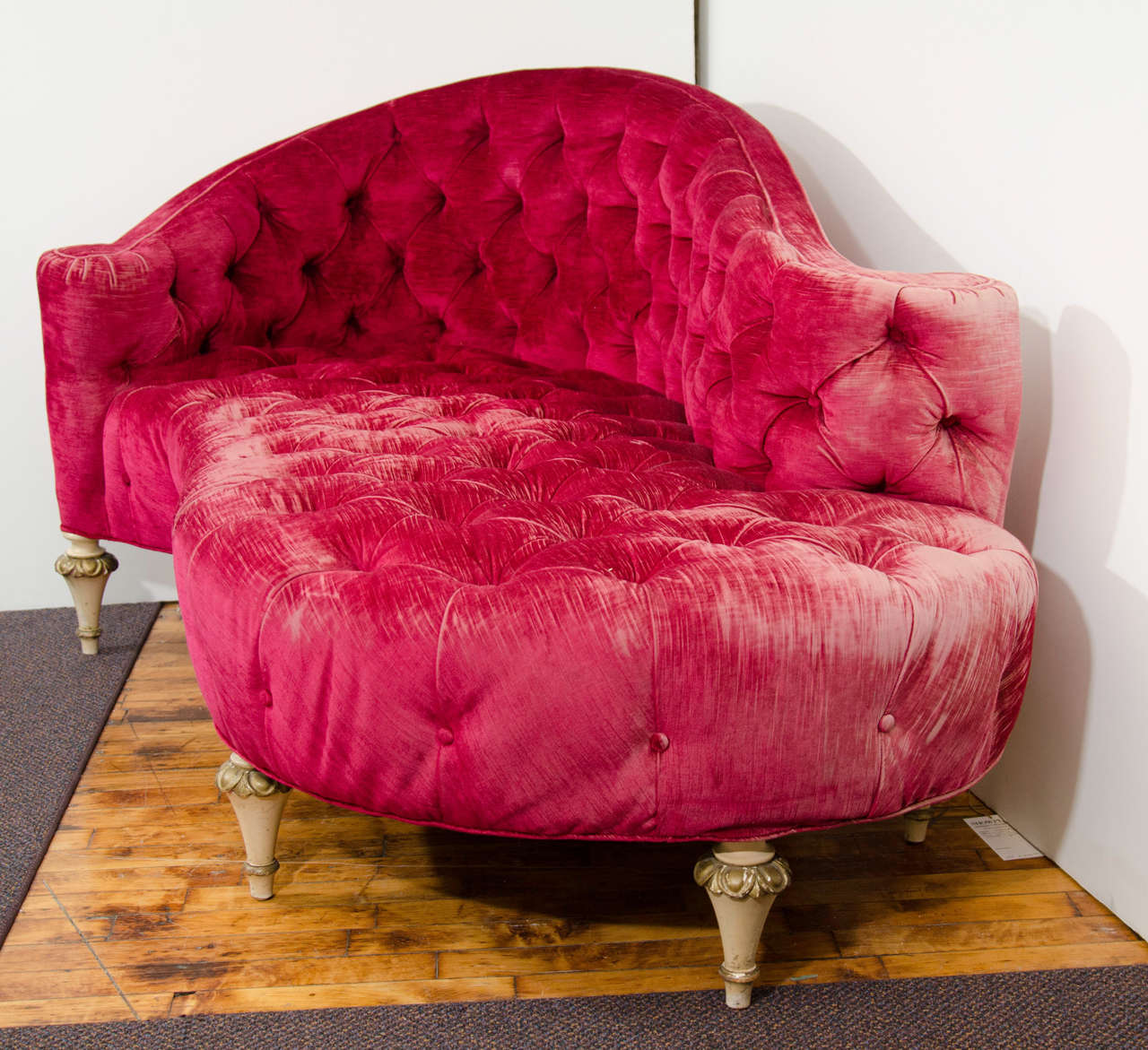 Mid Century Red Tufted Recamier Chaise Longue In Fair Condition In New York, NY