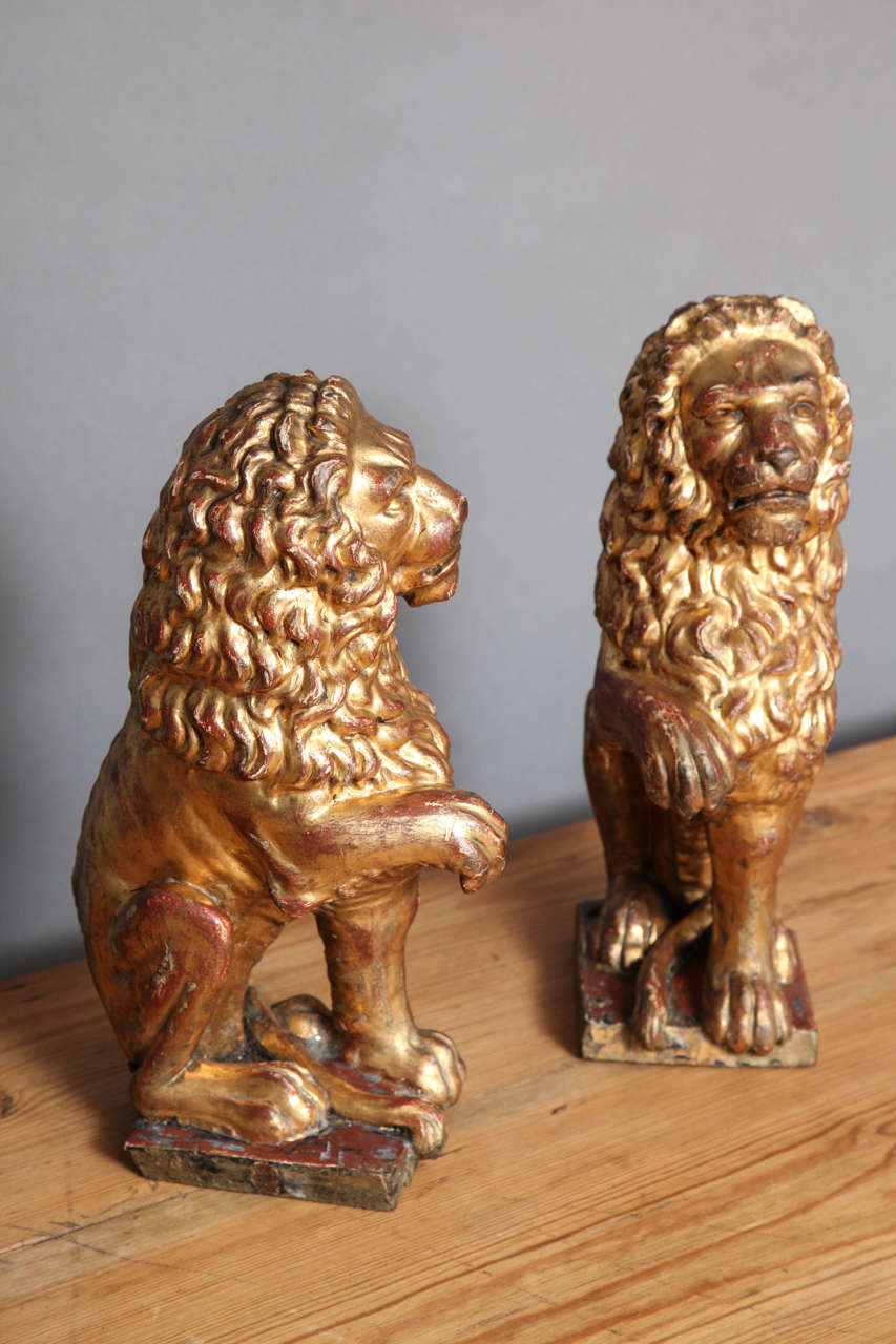 Neoclassical Pair of 19th Century Italian Carved and Gilt Lions