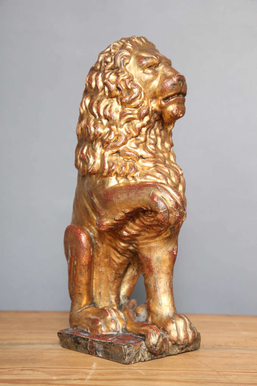 Giltwood Pair of 19th Century Italian Carved and Gilt Lions