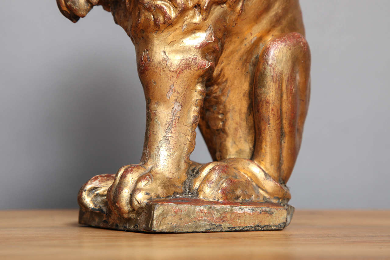 Pair of 19th Century Italian Carved and Gilt Lions 3