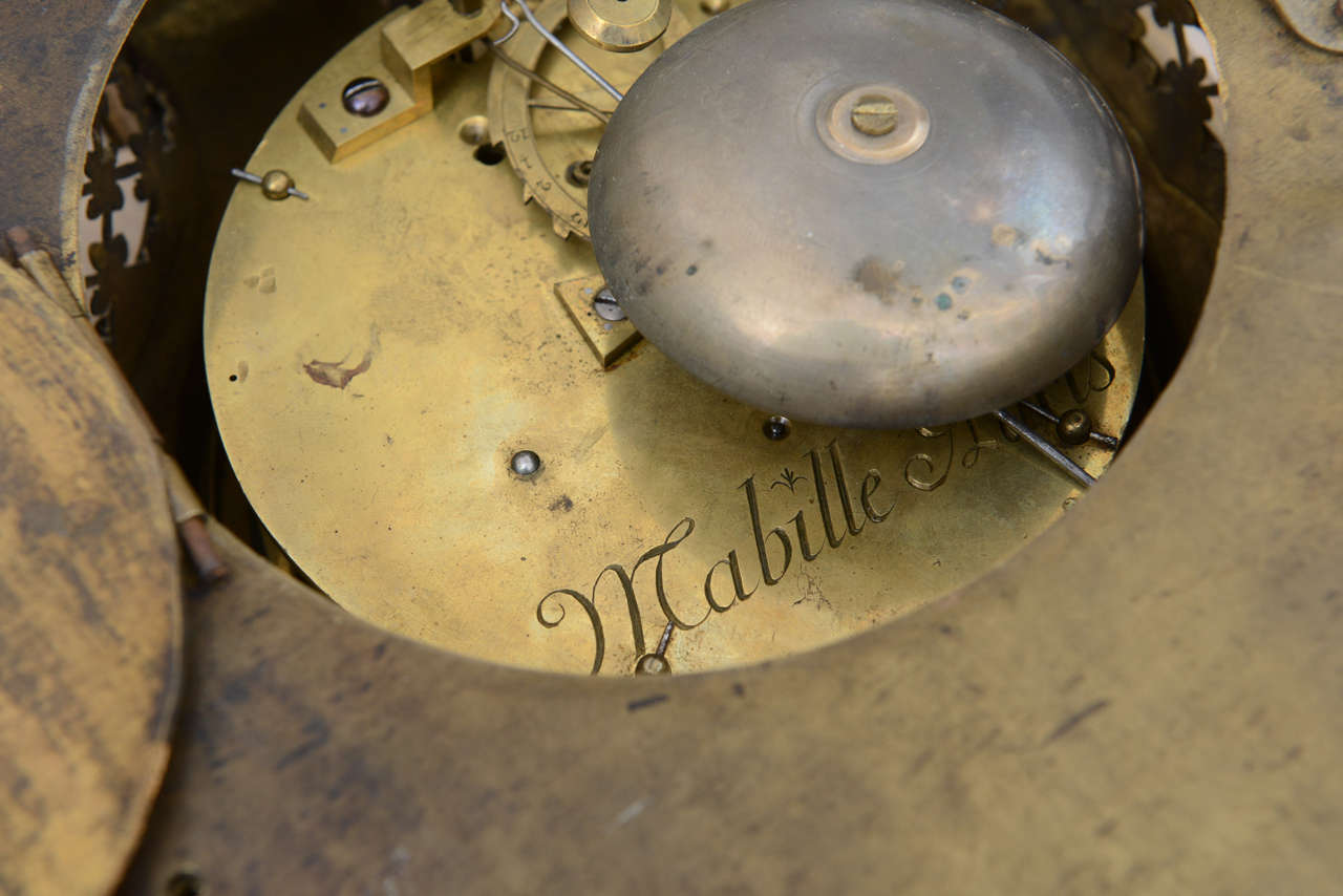 Kaminuhr aus Bronze, signiert Mabille, Louis XVI.-Stil im Angebot 5