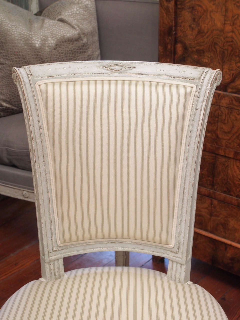 Set of Six Directoire Dining Chairs In Excellent Condition For Sale In New Orleans, LA