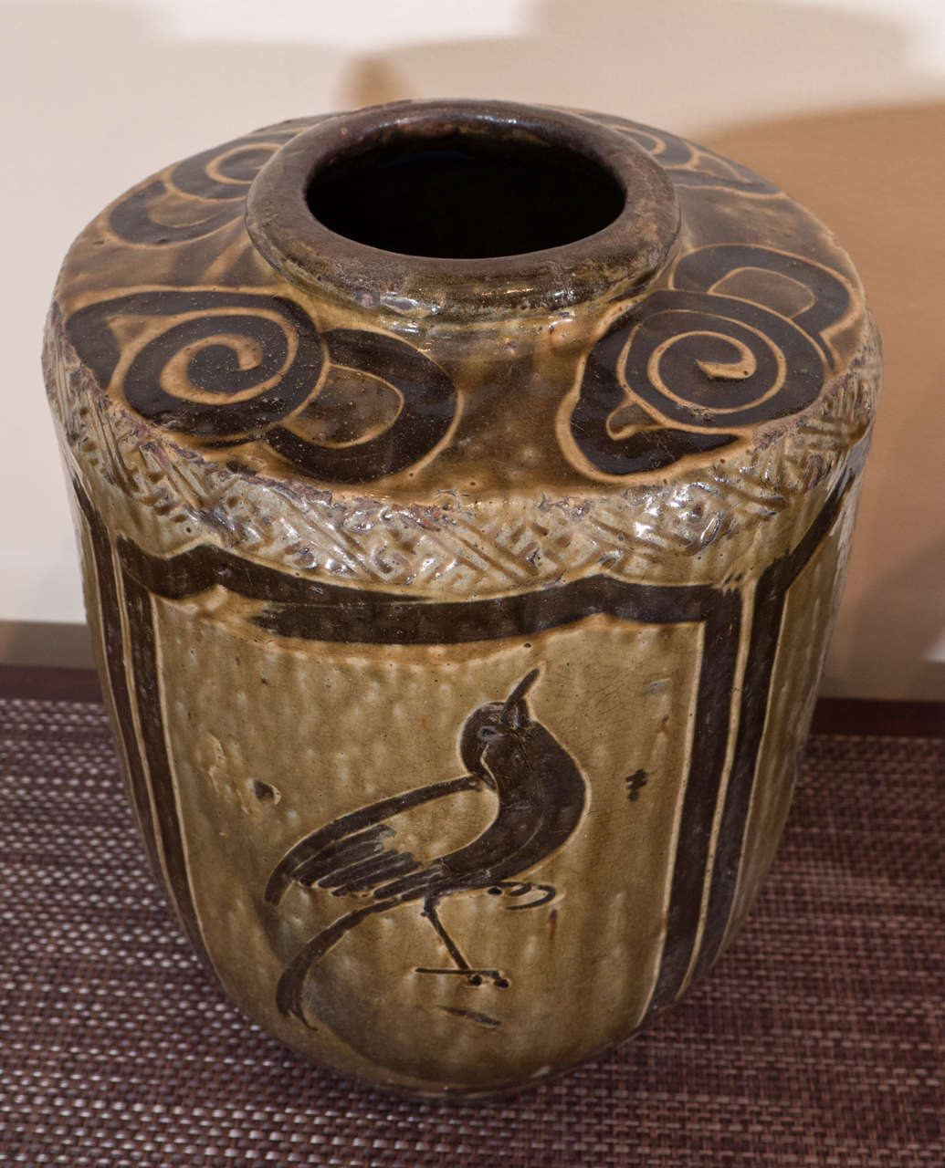 Antike Keramik-Gefäßgefäße (20. Jahrhundert) im Angebot