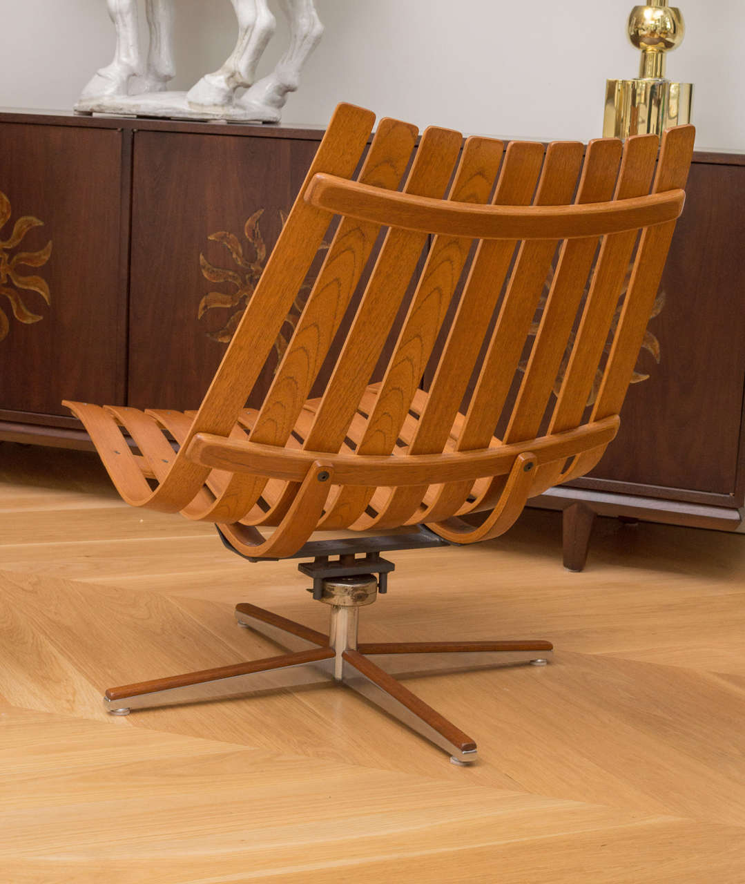 Mid-20th Century Hans Brattrud, Swivel Teak Lounge Chair