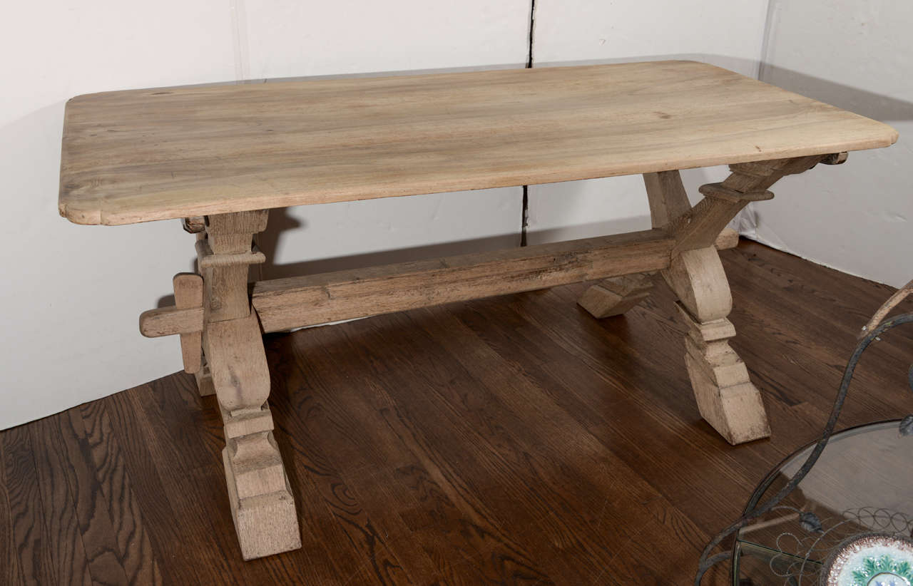 19th c. Bleached Oak Belgian Trestle Table In Excellent Condition For Sale In Houston, TX