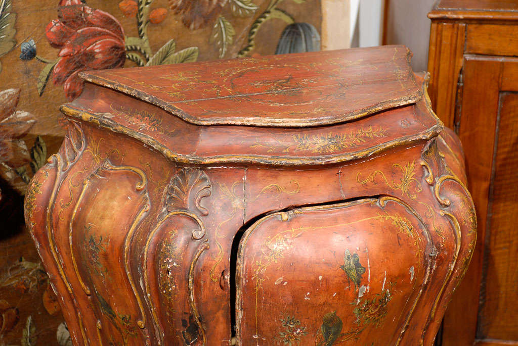 Small 19th Century  Italian Bombay Commode For Sale 7
