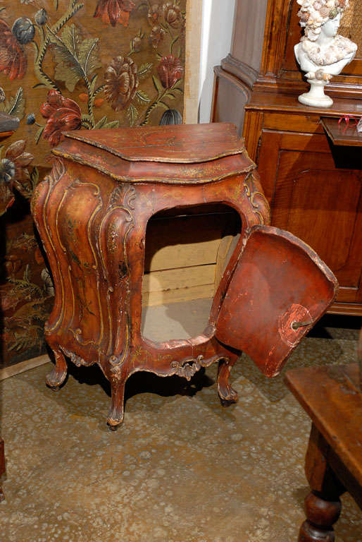Small 19th Century  Italian Bombay Commode For Sale 1