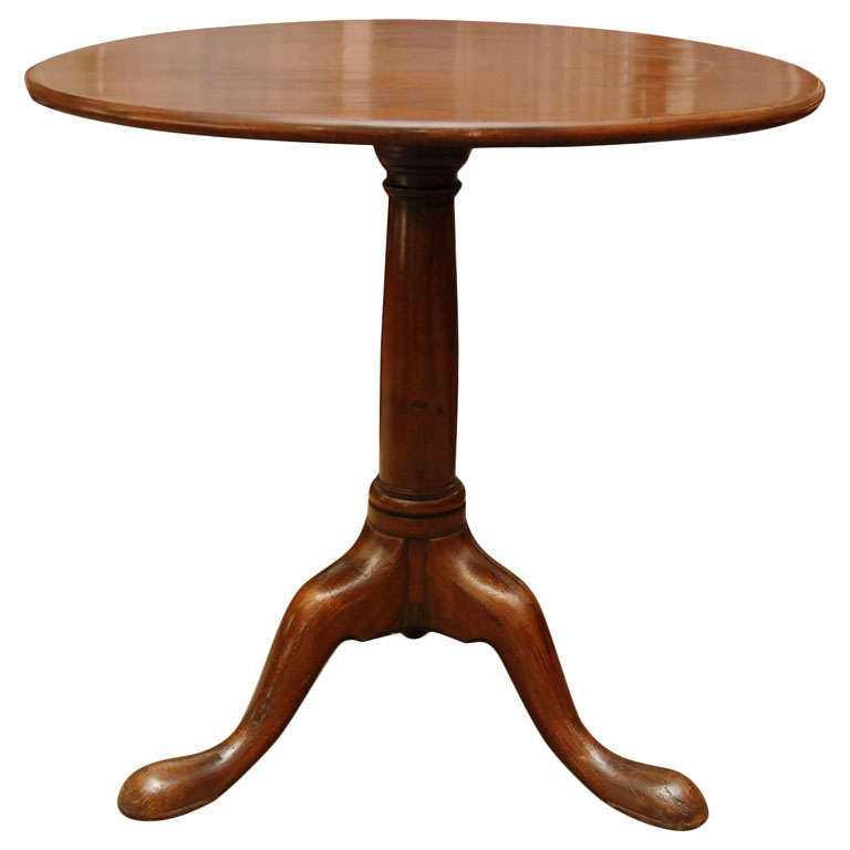 Queen Anne Style Walnut Tilt Top Table