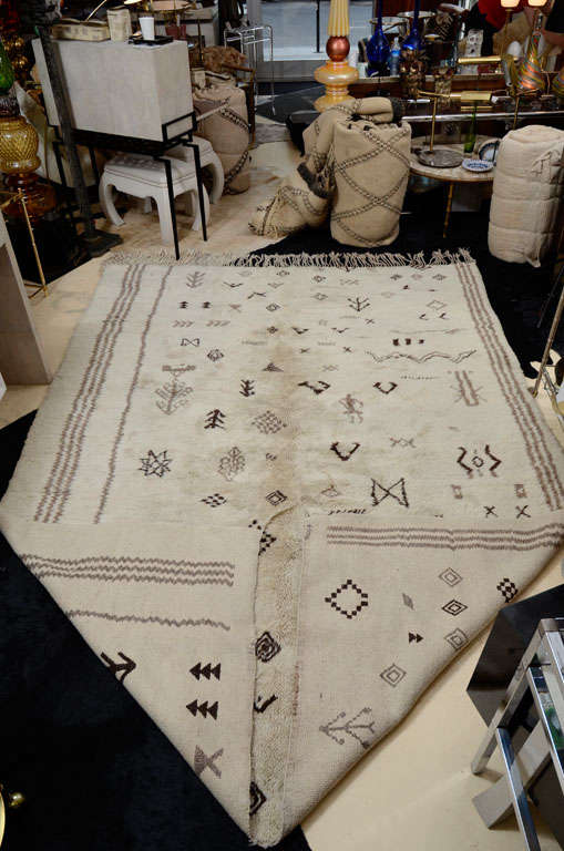 Mid-20th Century Vintage Moroccan Beni Ourain Rug