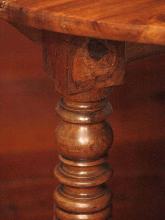 Large 19c. Spool Leg Dining Table In Good Condition In New Orleans, LA