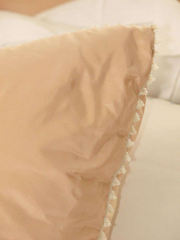 Silk Pillow In Excellent Condition In New Orleans, LA