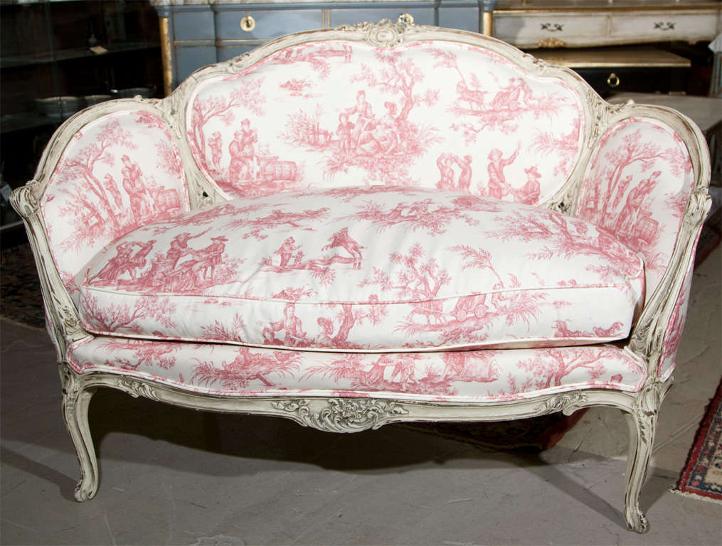 French Louis XV Style Settee Stamped Jansen In Excellent Condition In Stamford, CT