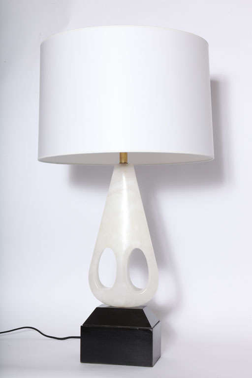 An Italian 1950s modernist carved marble  sculptural table lamp.
New sockets and rewired
Shade not included