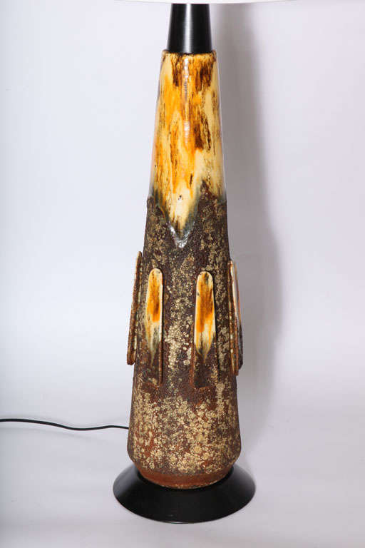 Italian 1960s Volcanic Modernist Ceramic Table Lamp In Excellent Condition In New York, NY
