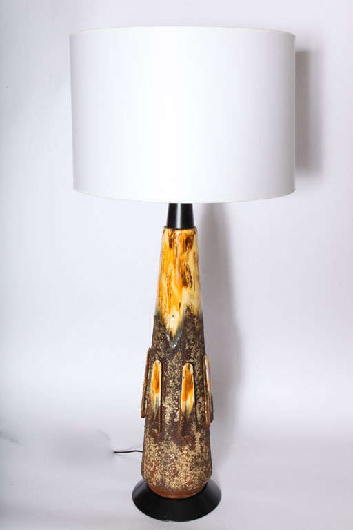 An Italian 1960s volcanic modernist ceramic table lamp.
Shade not included
