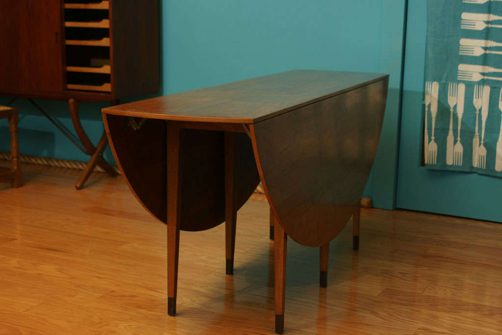 Mid-Century Modern Walnut Oval Drop-Leaf Table by Edward Wormley For Sale
