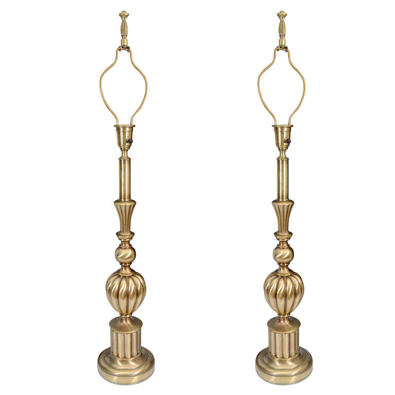 Beautiful Pair of Brass Hollywood Regency Lamps by Stiffel For Sale