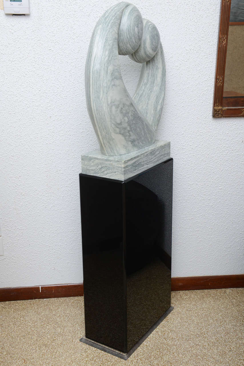 20th Century Modernist Marble Sculpture on a Lucite Pedestal For Sale