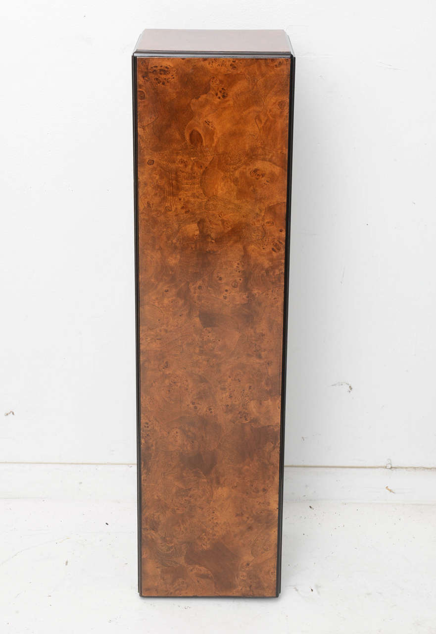 burlwood pedestal