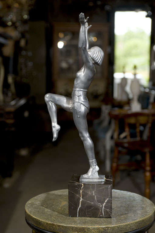 Art Deco Figure Of A Dancer In Excellent Condition For Sale In Toronto, ON