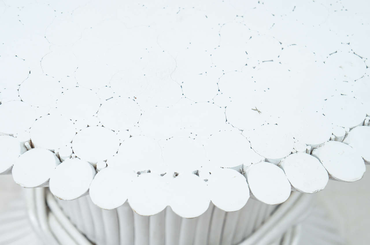 Pedestal/Glass-Top Table 1