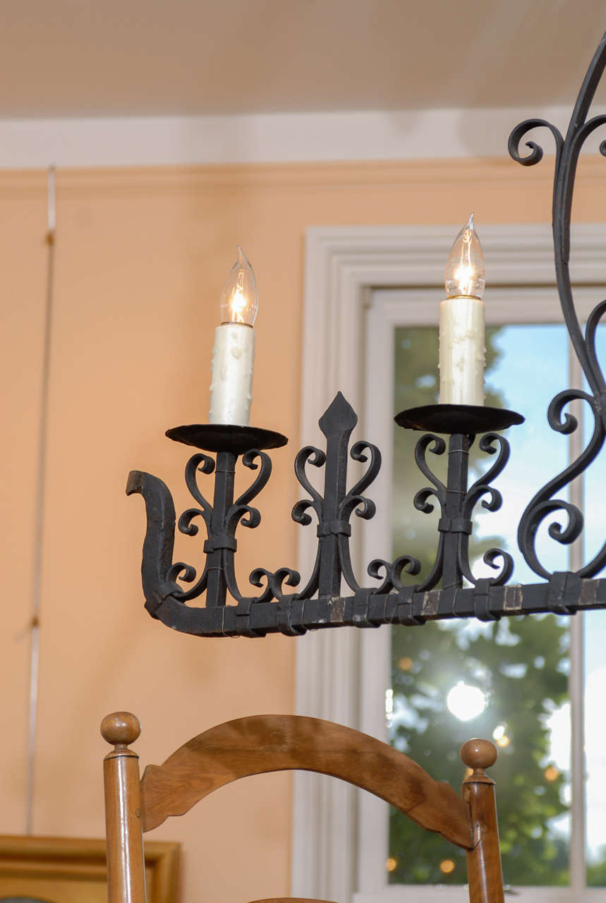 French 1940s, Wrought Iron Five-Light Linear Chandelier with Scrolled Décor In Good Condition In Atlanta, GA