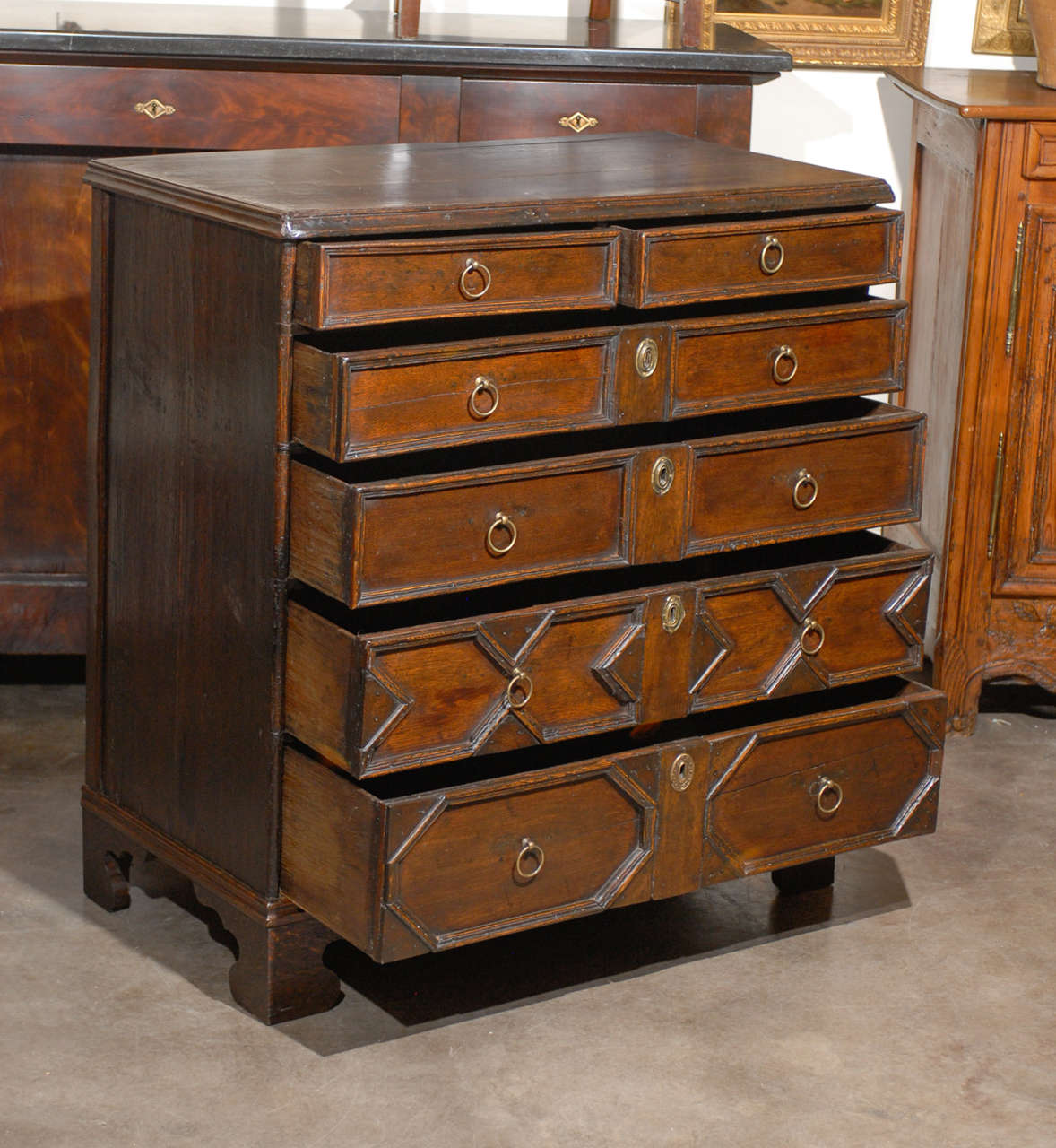 English Oak Early 19th Century Six-Drawer Chest with Geometric Front For Sale 1