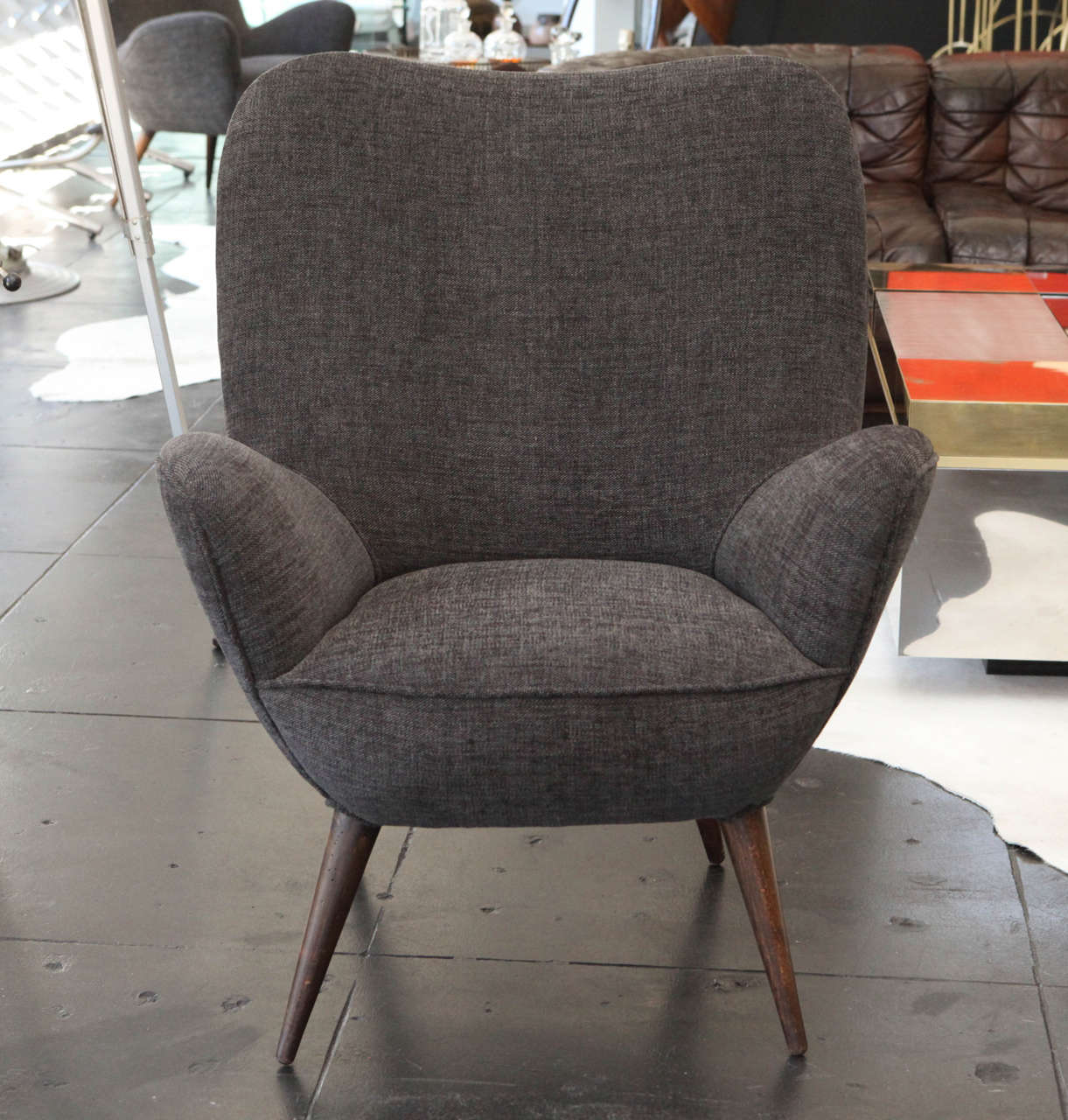 Italian 1950s Pair of Armchairs by Silvio Carvatorta with Matching Ottomans 1