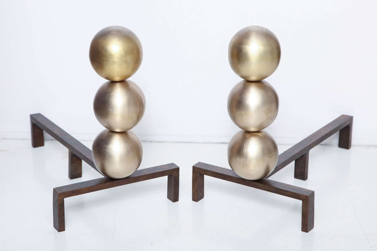 Marie Suri
The Gala andirons
Andirons with brushed bronze balls and steel fire dogs. Also available with a polished or antiqued finish.
Made to order expressly for Liz O'Brien.
