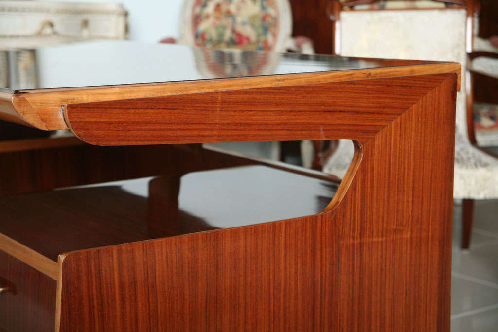 Italian Modern Mahogany and Walnut Desk, Paolo Buffa In Excellent Condition In Hollywood, FL