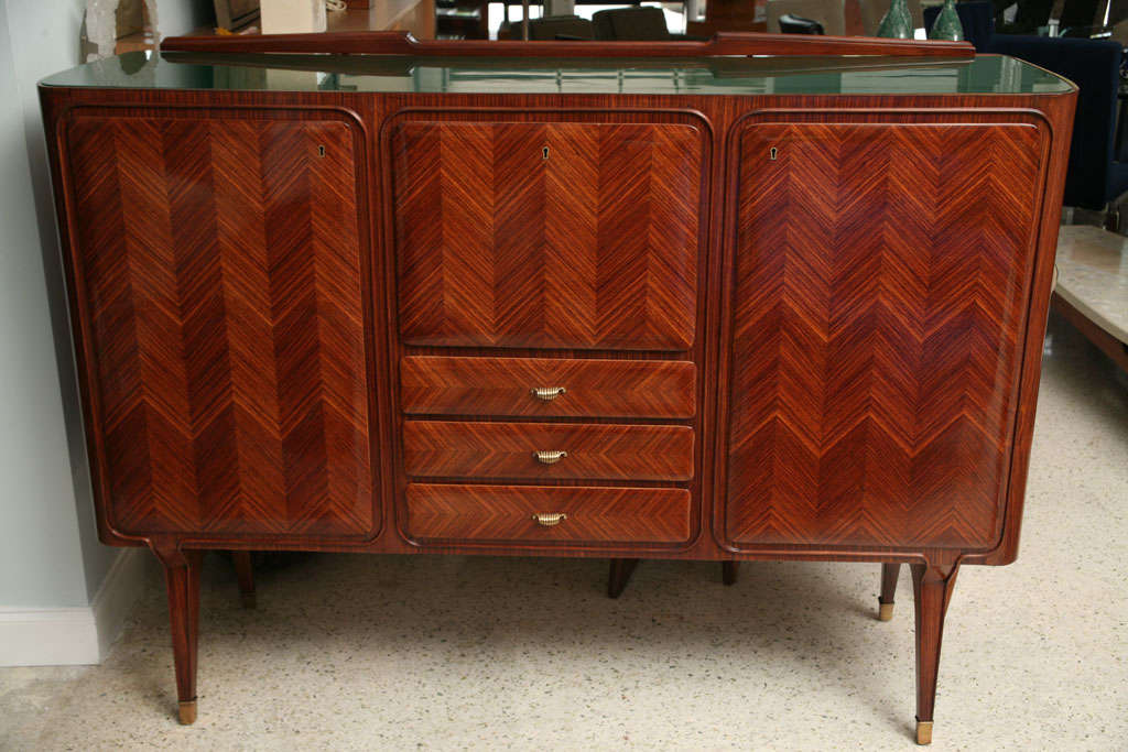 Mid-20th Century An Italian Modern Rosewood Bar Cabinet/Buffet, Dassi